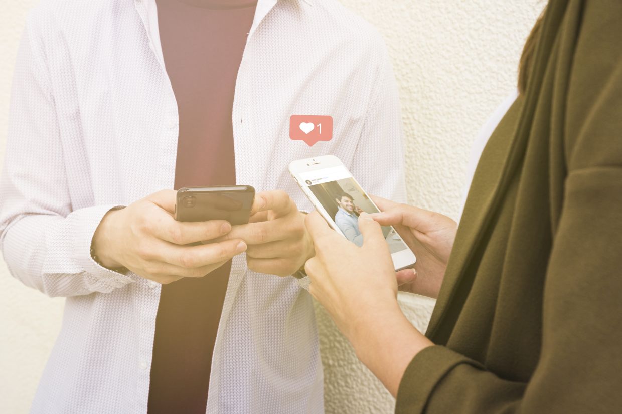 Swipe-transmitted infections? Dating apps linked to spread of STIs