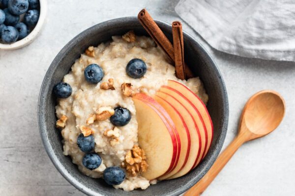 Best Breakfast Foods To Eat When You're Traveling, And Why It Matters