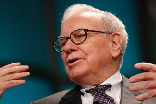 Buffett's Berkshire Reveals Bets on Domino's Pizza, Pool Corp. Stock