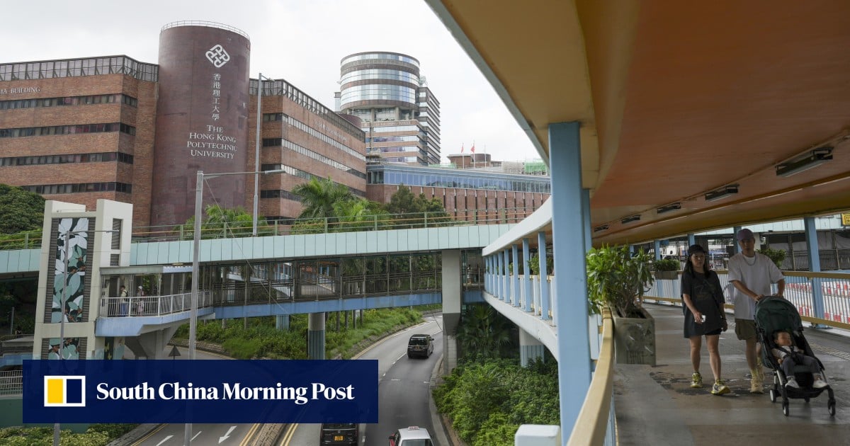 Hong Kong auditor urges PolyU to relax security to allow public visits