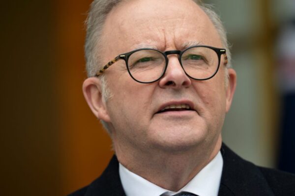 Meta says app stores should police Australia under-16 social ban