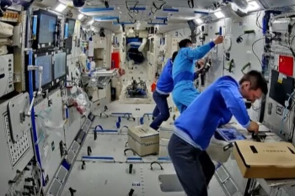 China launches 3 astronauts to Tiangong space station on Shenzhou 19 mission