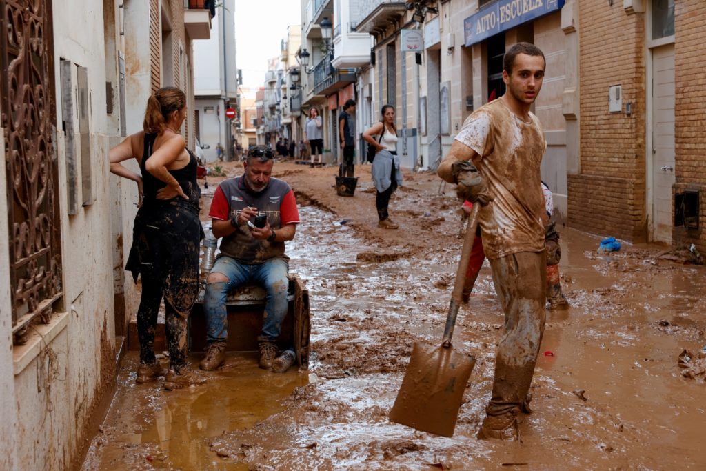 News Wrap: At least 158 confirmed dead from devastating flash floods in Spain