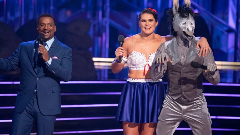New Englanders perform on Dancing With the Stars