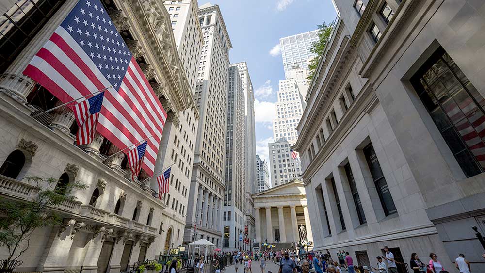 Nasdaq, S&P 500 Show Resilience, But 10-Year Yield Jumps, Weighs On Small Caps