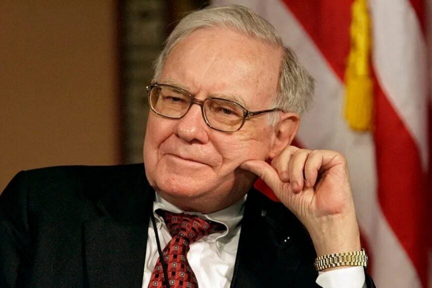 Warren Buffett's Apple Stake Reduction Spurs $97B Cash Surge—Analysts Speculate This Could Be The Reason Behind Berkshire Hathaway's Massive Cash Pile - Apple (NASDAQ:AAPL)