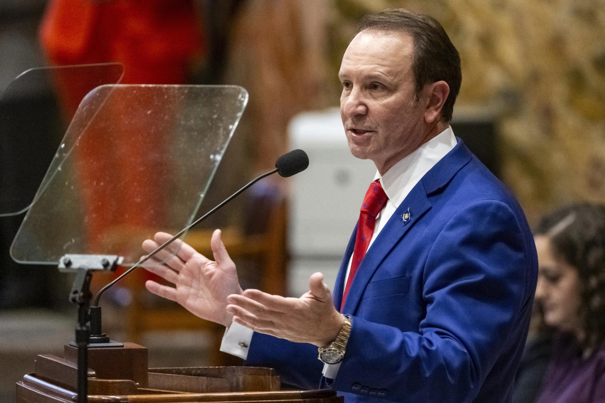 Louisiana lawmakers advance Gov. Jeff Landry's tax cut bills