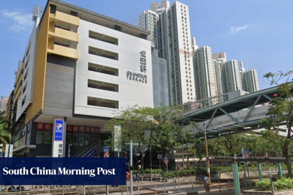 Hong Kong police arrest man for allegedly pouring unknown liquids on 5 teen girls