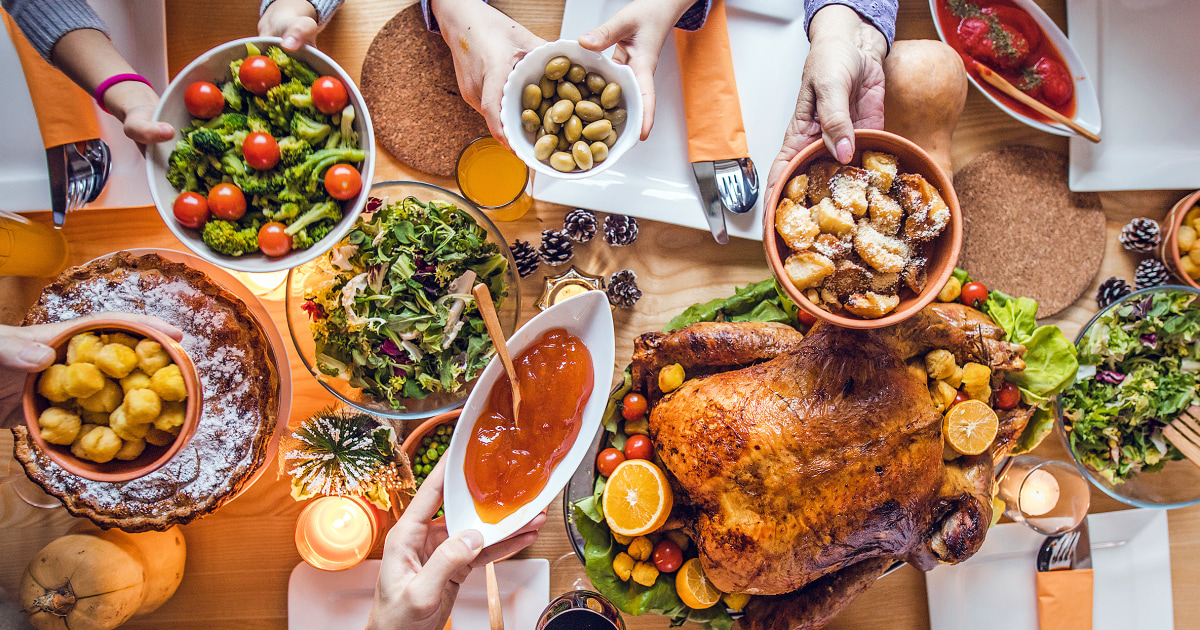 Should You Eat Before Your Thanksgiving Meal? What Dieititians Say