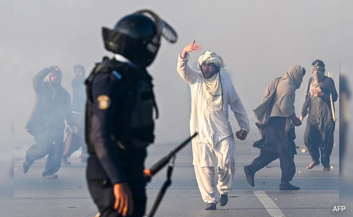 1,000 Arrests, A Jailed Former PM: Pakistan's Political Turmoil Explained
