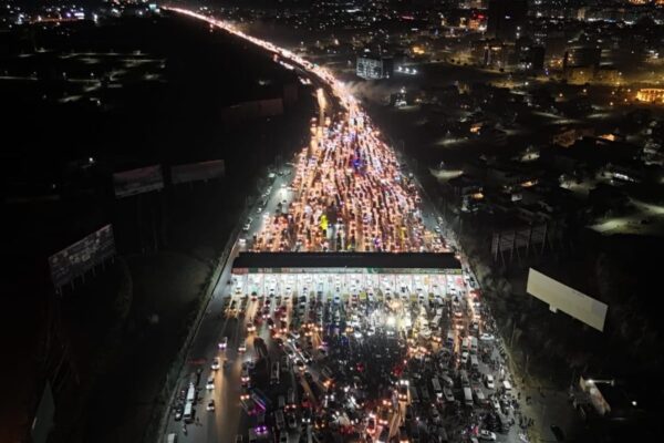 Pakistan: ‘Shoot at sight’ ordered as pro-Imran Khan PTI protest rally turns deadly; 5 killed | World News
