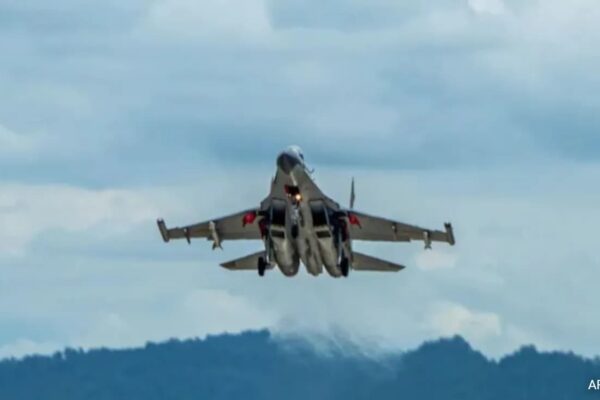 China Ramps Up Military Activity Around Taiwan, 37 Chinese Jets Detected