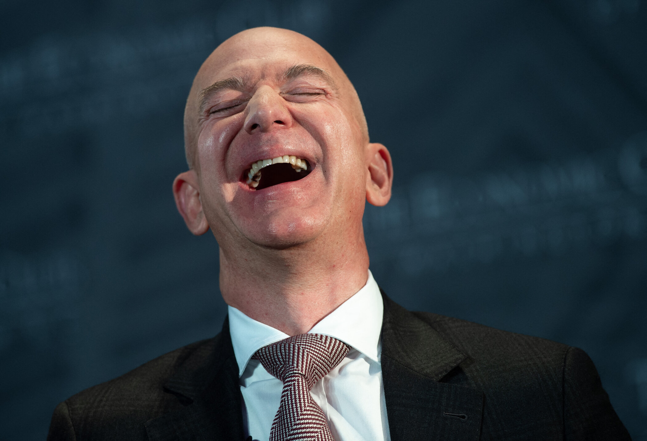 Jeff Bezos is clearly jealous of Elon Musk's relationship with Trump