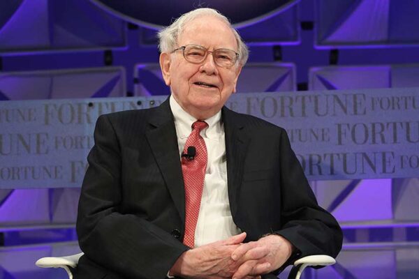 Warren Buffett Sold Two Favorite Stocks In Q3. What Did He Buy?| Investor's Business Daily