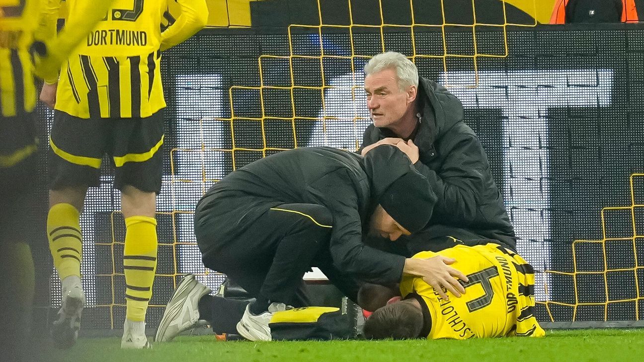 Dortmund's Schlotterbeck stretchered off with ankle injury