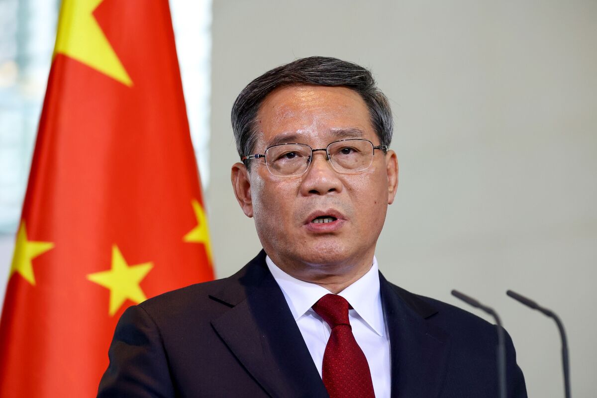 China’s Premier Calls for Urgency in Implementing Economic Work