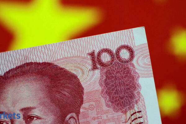 China's yuan nears 13-month low in holiday-thinned trading