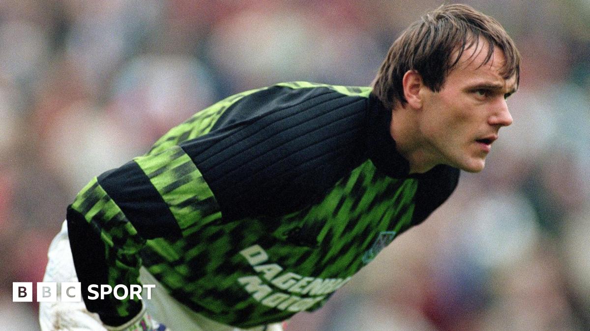 West Ham goalkeeper Ludek Miklosko in 1992