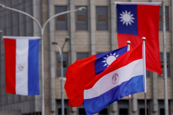 Paraguay expels visiting Chinese envoy who urged lawmakers to reject Taiwan | Politics News