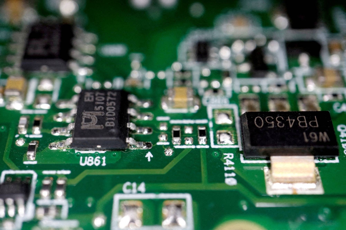 U.S. chips 'no longer safe,' Chinese industry bodies say in latest salvo