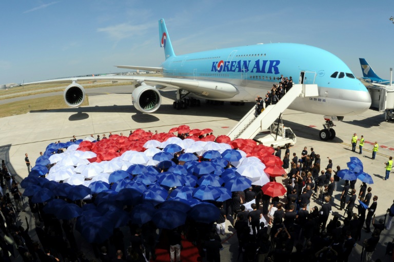 Korean Air buys majority stake in rival Asiana Airlines