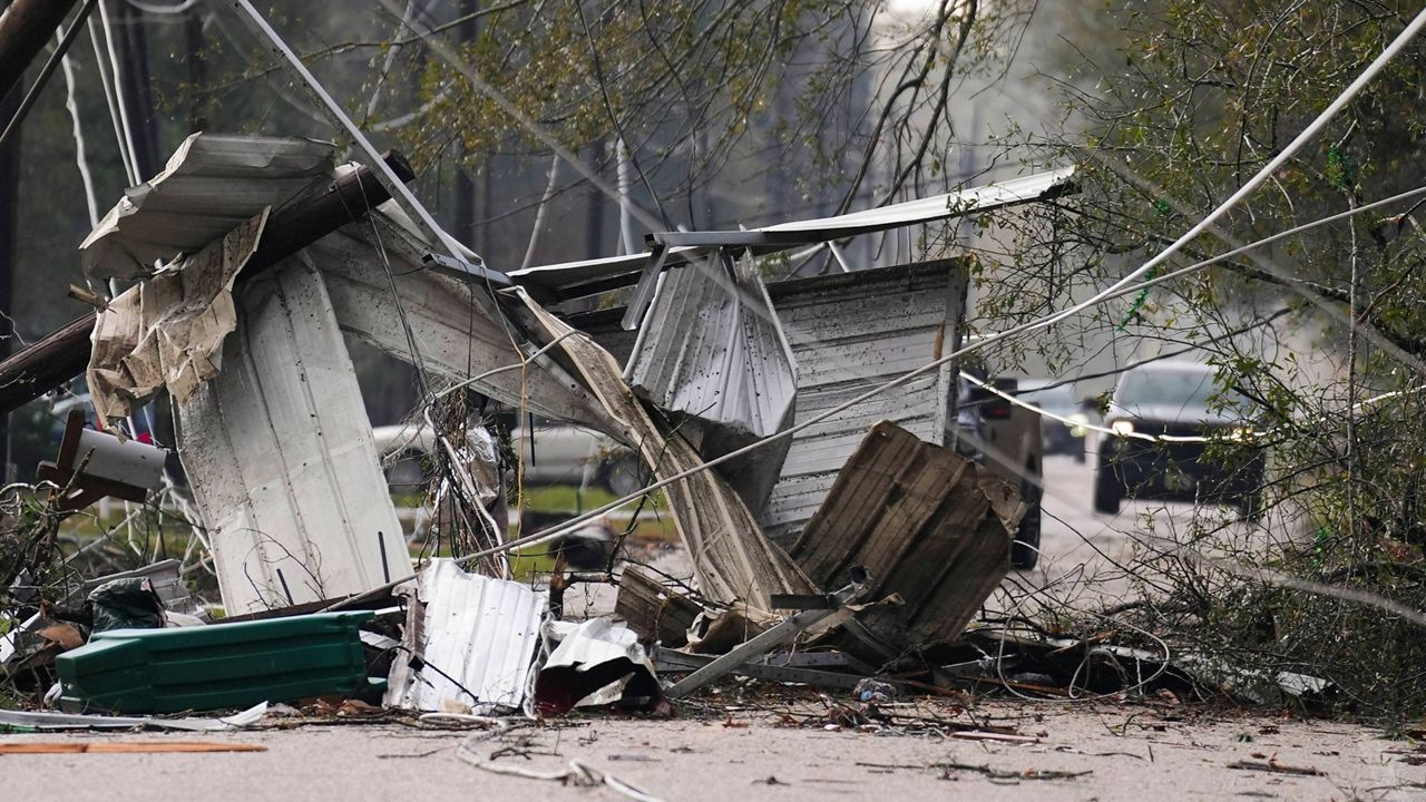 Tornadoes in Texas and Mississippi kill 4