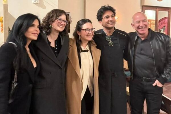 Jeff Bezos, Lauren Sanchez savour Indian flavours at chef Vikas Khanna’s Bungalow: 'Like a pilgrimage' | Trending