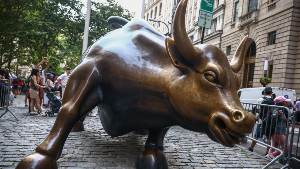 Nasdaq, 'super-bullish' sentiment, bitcoin: Market Takeaways