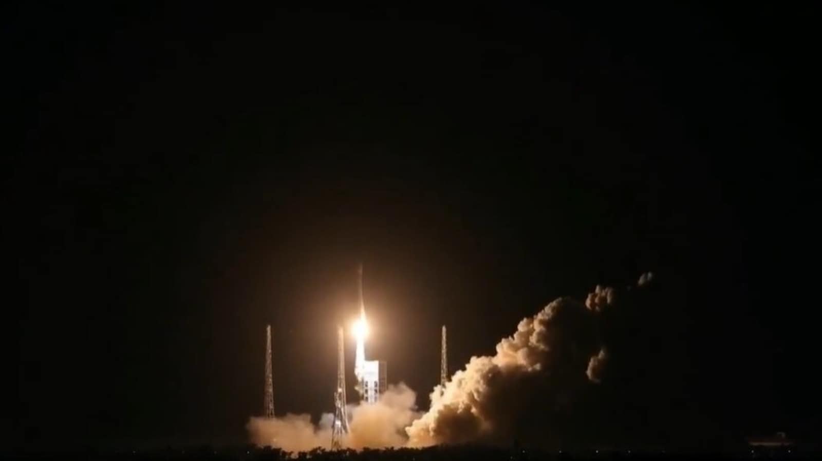 China carries out first rocket launch from commercial site | World News