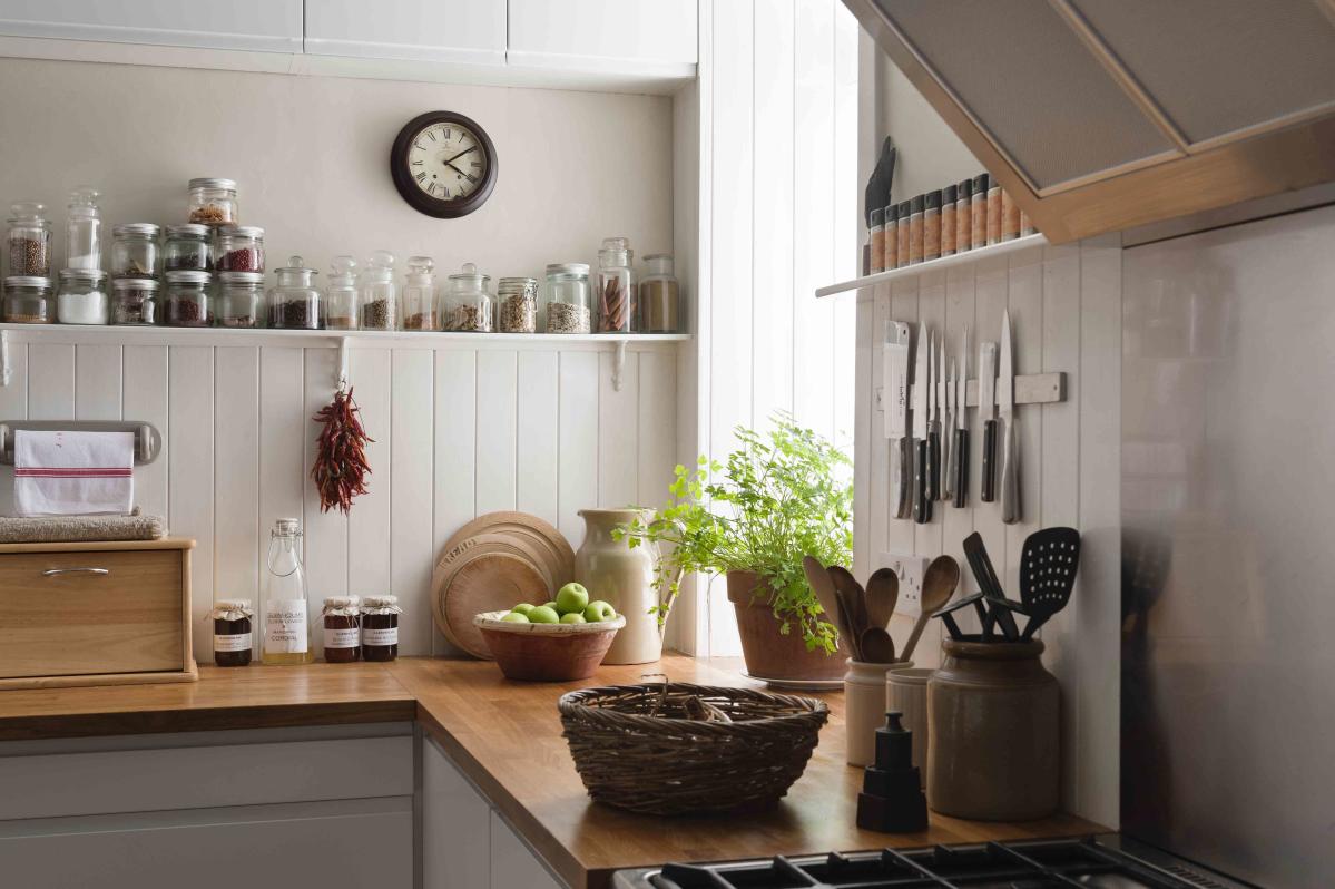 How to Organize Your Kitchen to Make Healthy Eating Easy, According to Dietitians