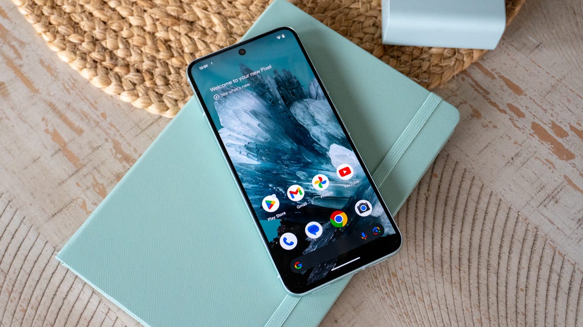 The Pixel 8 is still a sweet Android phone and has been given a new low price for Cyber Monday