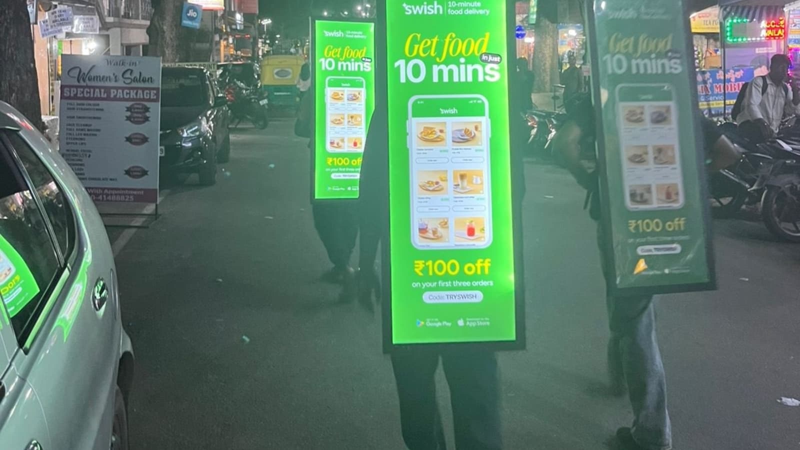 Walking advertisement for delivery app in Bengaluru goes viral. Internet has thoughts | Trending