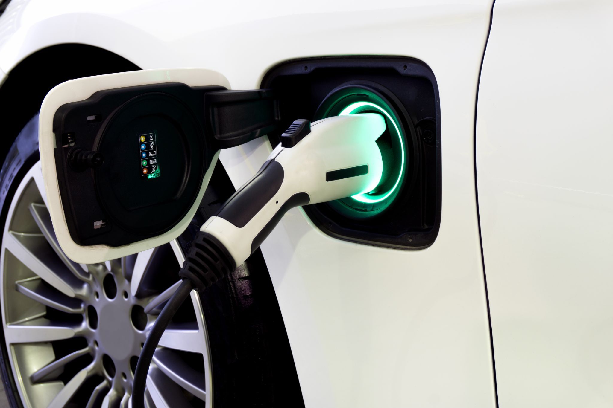 Call to recommit to EV sales targets