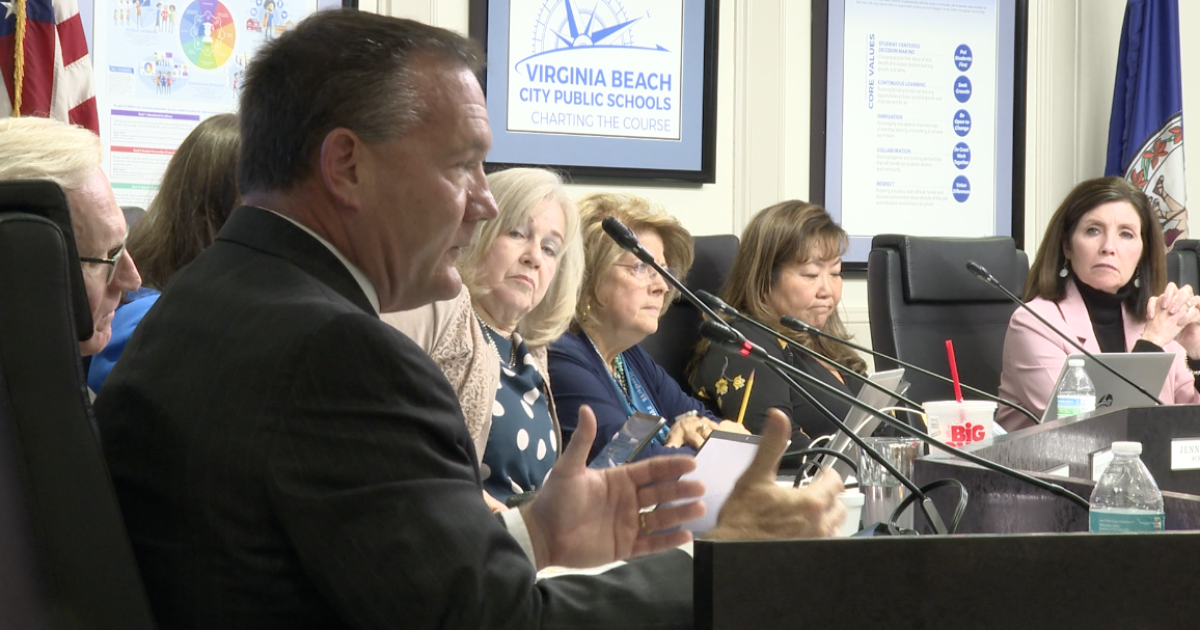 Virginia Beach School Board to vote on Youngkin's cell phone policy