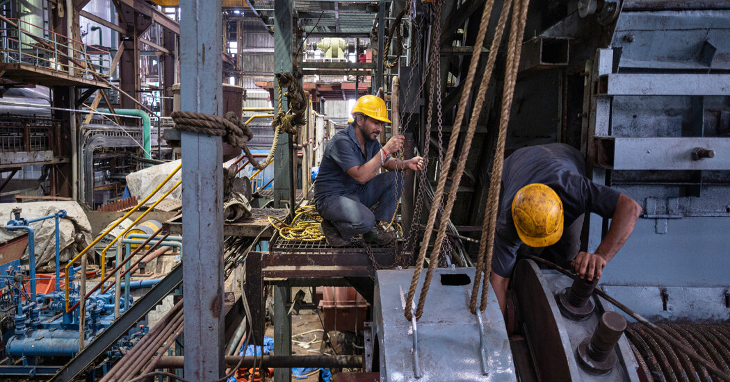 India’s Economy Slows Down Just When It Was Supposed to Speed Up