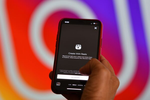 Meta is paying creators to promote Instagram on other video apps