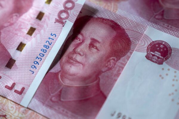 China’s Record Capital-Account Outflows Pile Pressure on Yuan