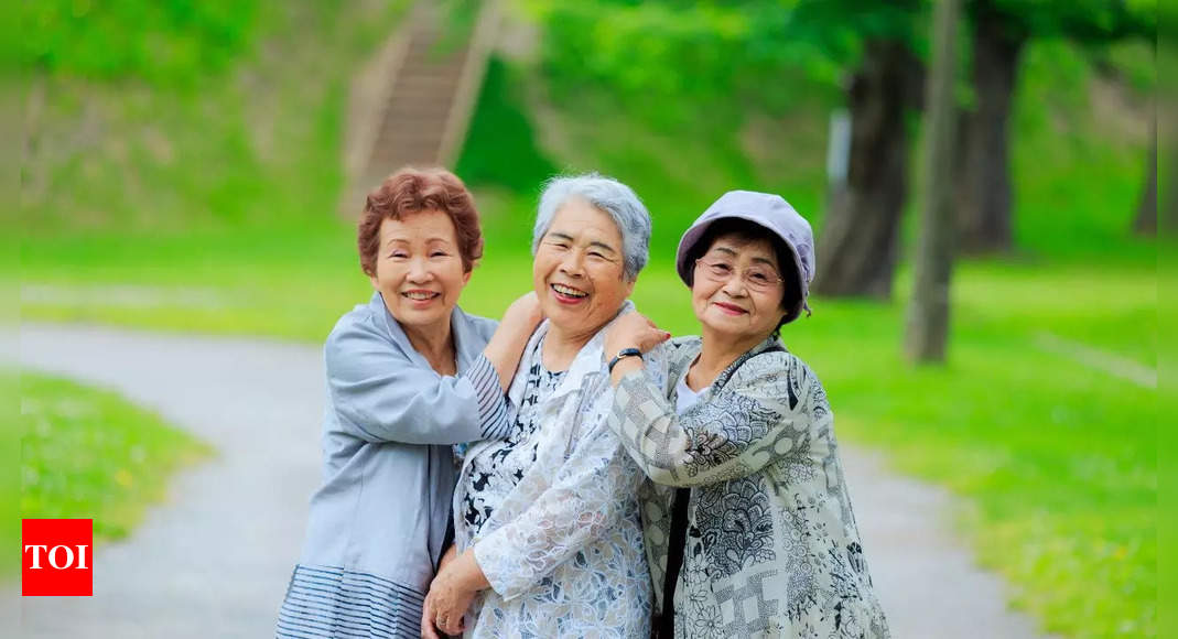 Okinawa longevity: How "Moai" helps the world's longest living people of Okinawa, Japan stay healthy |