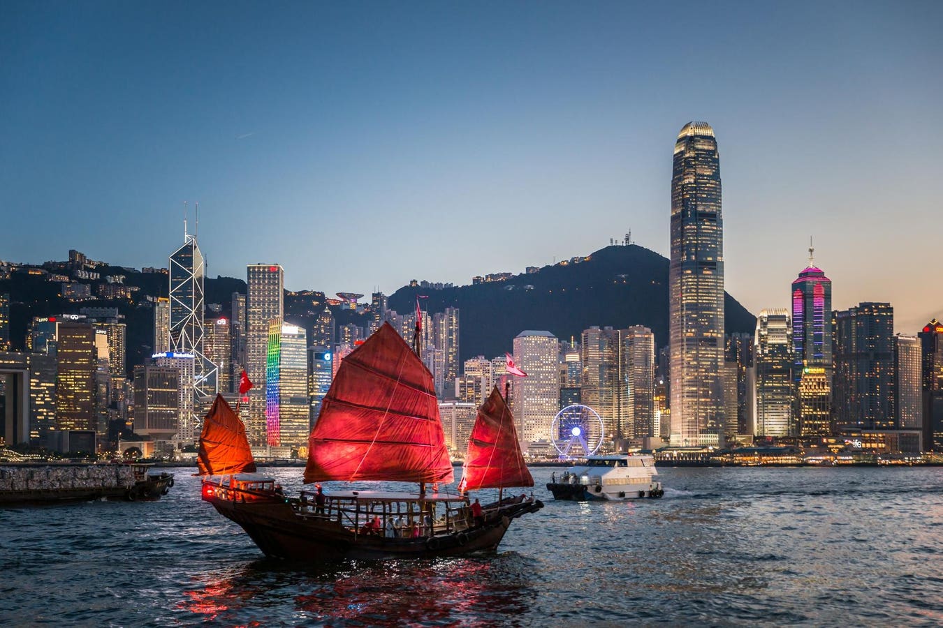 10 Best Hotels In Hong Kong 2025