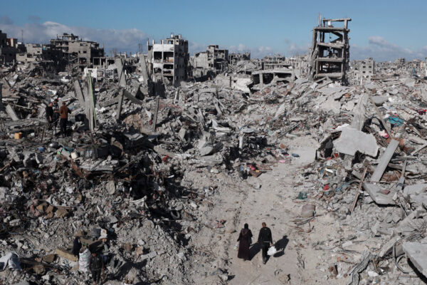 Gaza Residents Return to Vast Destruction in Old Neighborhoods