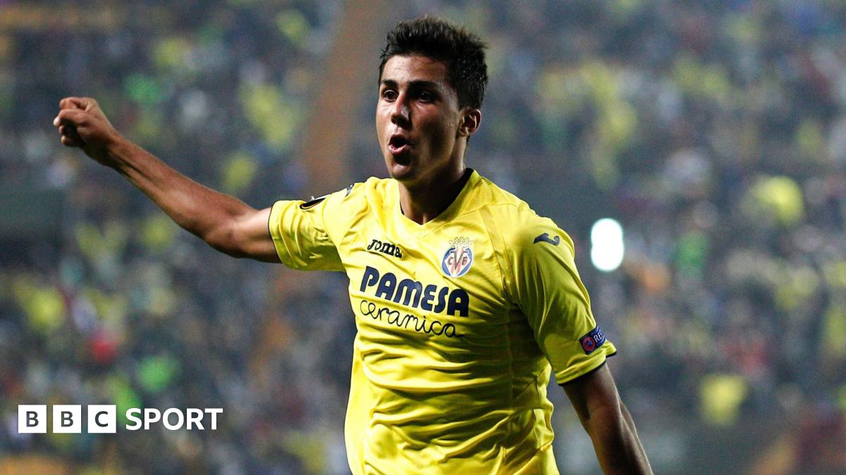 Villarreal midfielder Alex Baena celebrates a goal