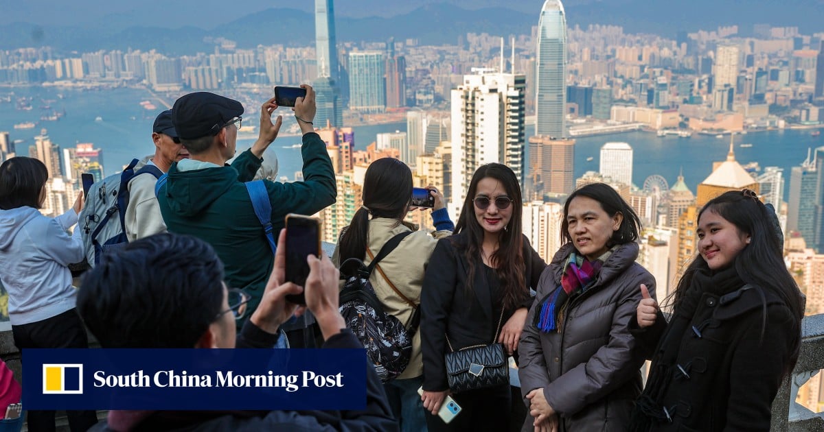 Hong Kong urged to launch all-in-one app to improve tourist experience