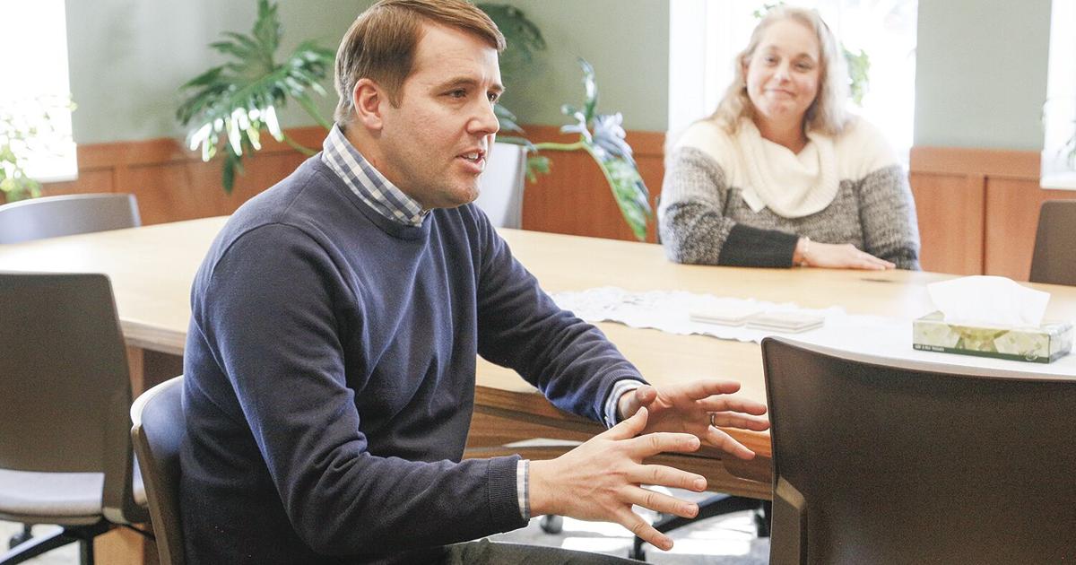 Pappas addresses federal program in Adult Day Center visit | Local News