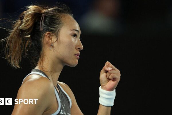 Zheng Qinwen clenches her fist during her 2025 Australian Open first round