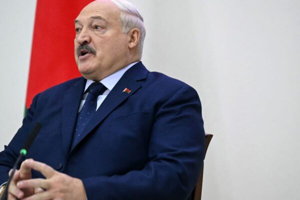 Putin congratulates Lukashenko on totally ‘convincing’ Belarus election win – POLITICO