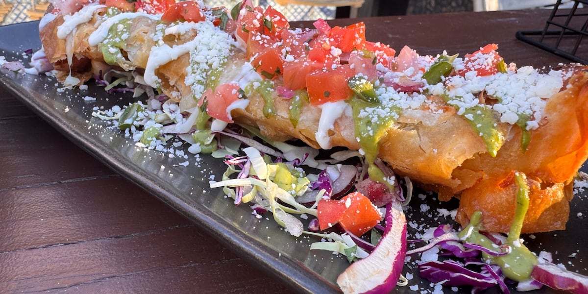 Half-off apps happy hour in Chandler
