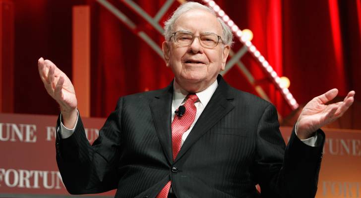 Here’s Warren Buffett’s tip for avoiding big mistakes in the stock market — and why he says you can ditch the gurus