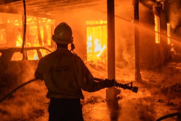 Tribute to firefighters battling the California wildfires