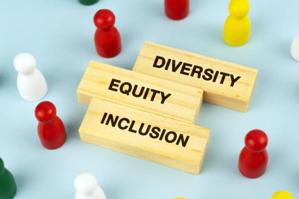 Trump to sign orders ending diversity programs