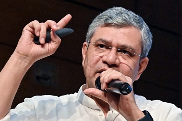 Union Minister Praises China's DeepSeek AI, Makes An India Comparison